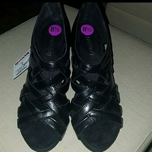 Aerosoles Wedge Sandals..